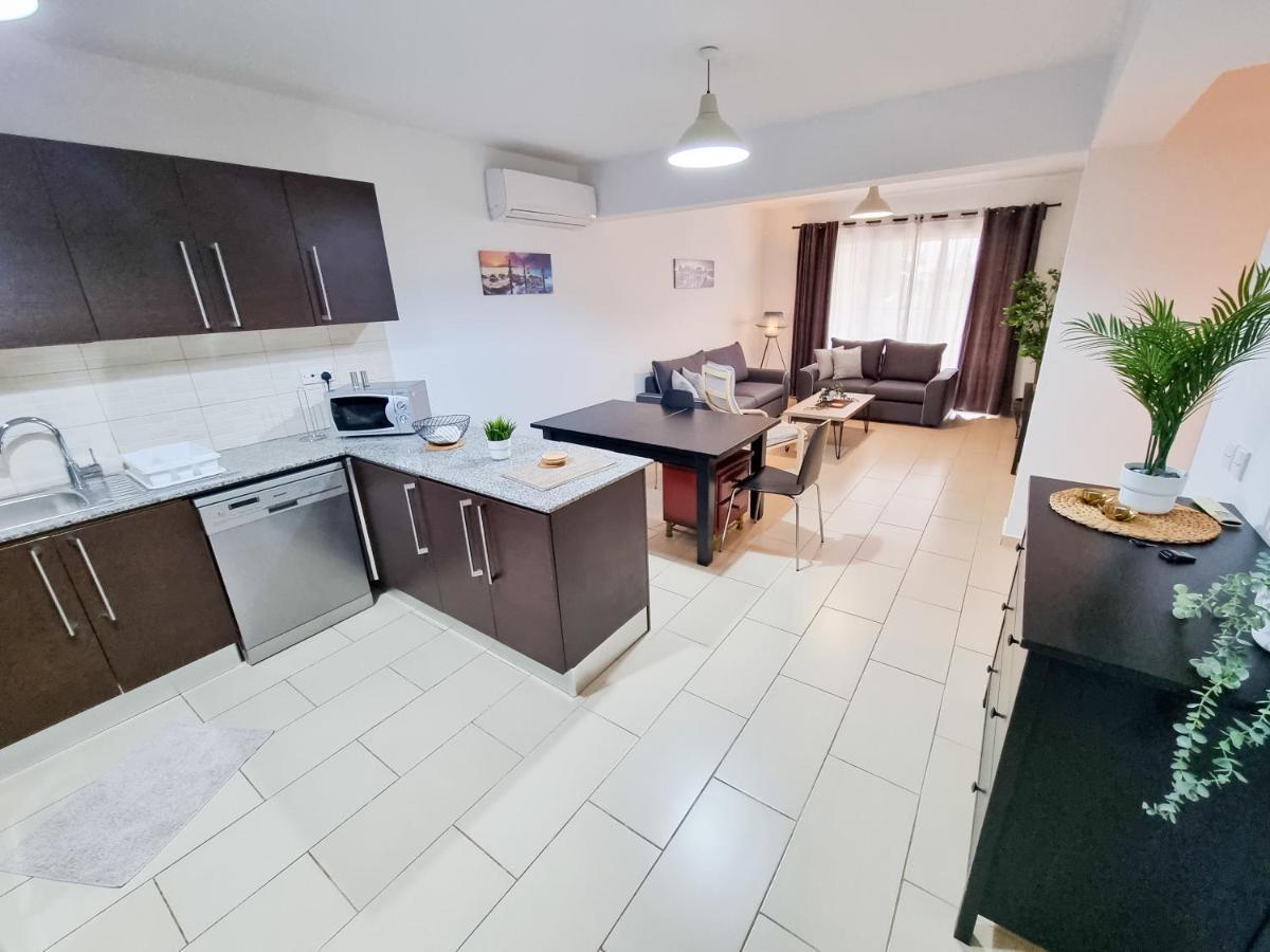 Light House Apartment 拉纳卡 外观 照片