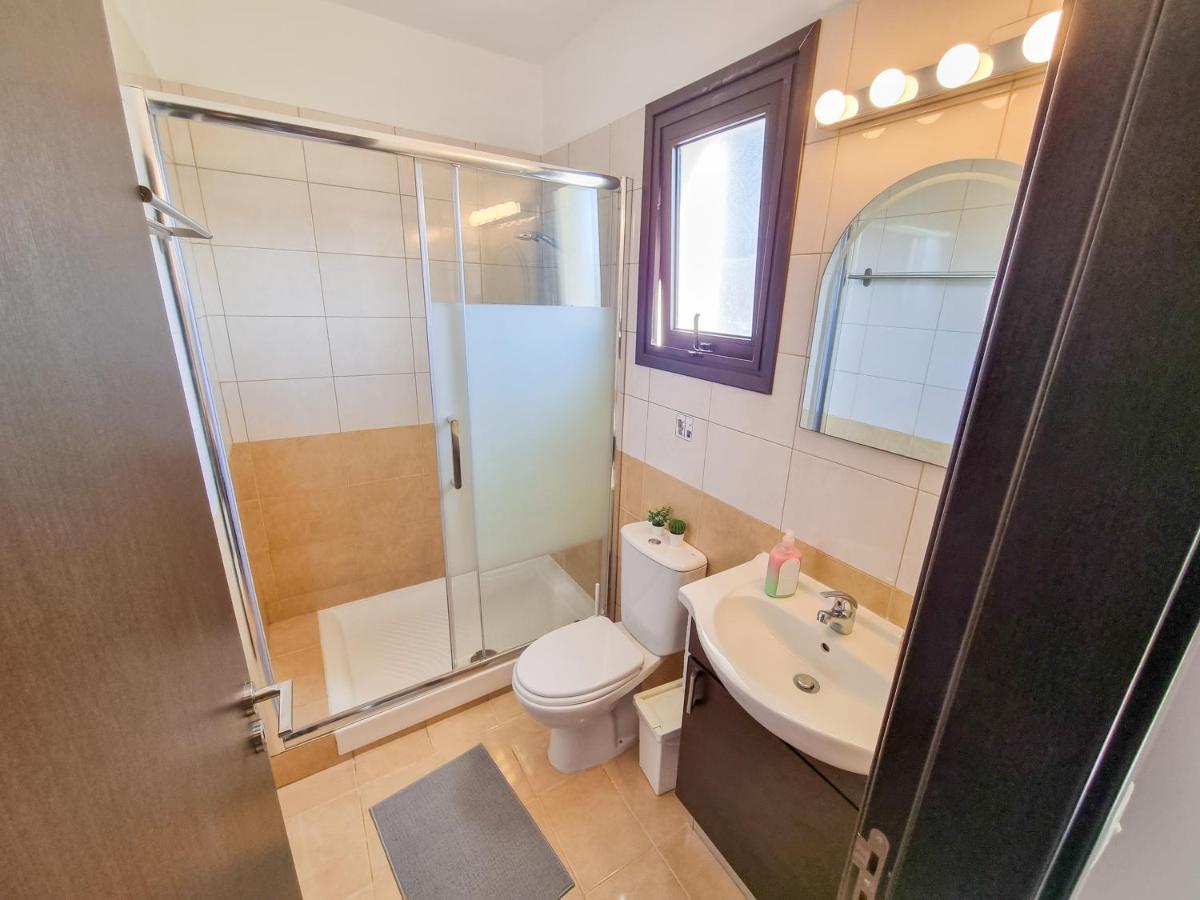 Light House Apartment 拉纳卡 外观 照片