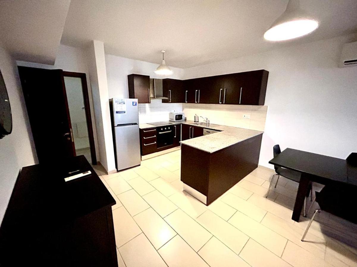 Light House Apartment 拉纳卡 外观 照片
